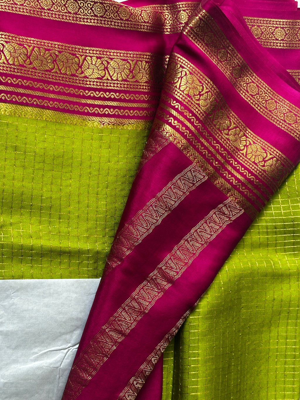 Parrot Green & Pink - 120 gsm - Mysore Crepe Saree