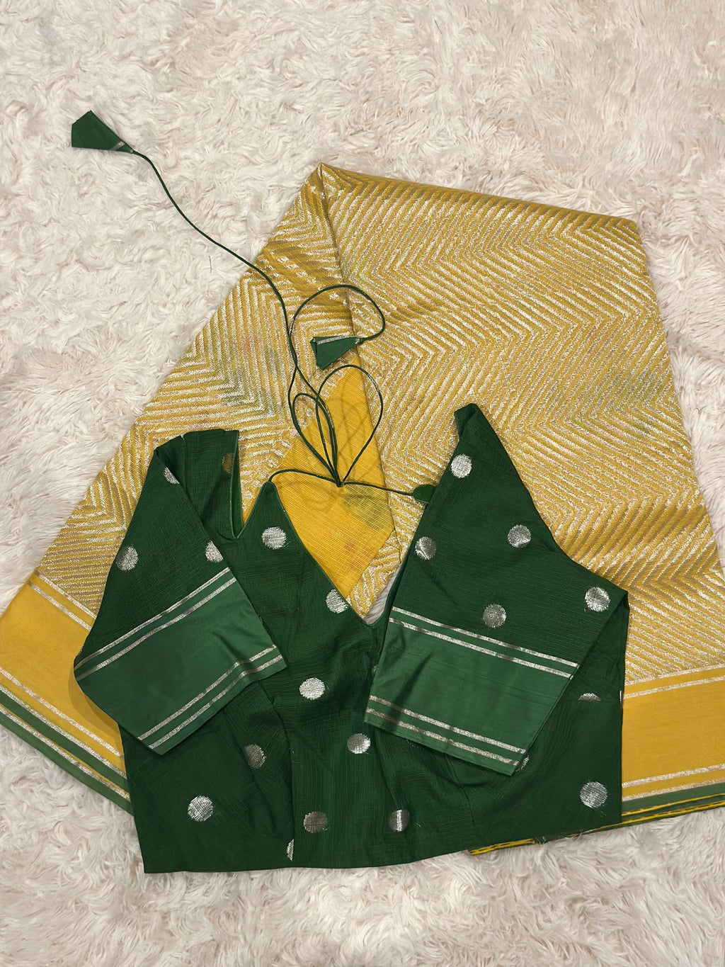 Yellow & Green - Zari Kota